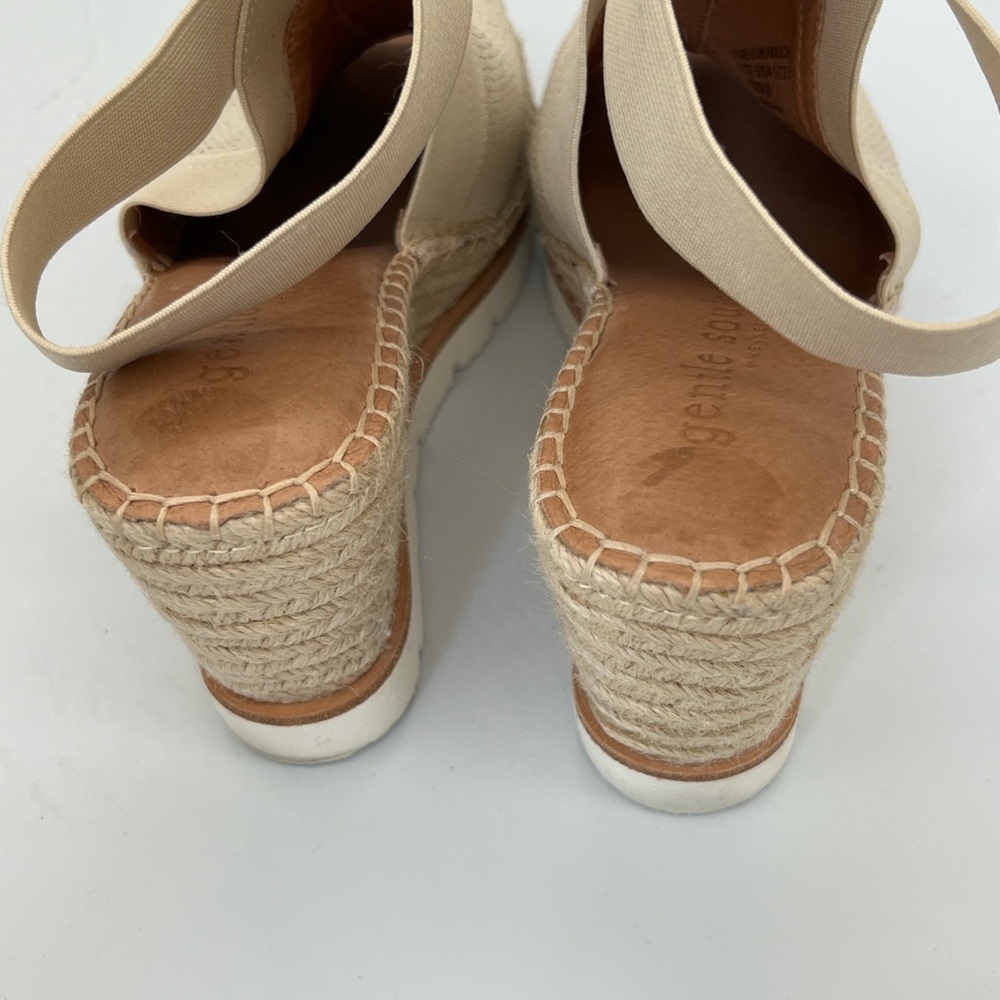 Women's Kenneth Cole “gentle souls”Beige Elastic Strap Espadrille Sandals - Picture 4 of 6